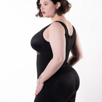 Tess - Long Body Shapewear with Hooks - Seamless