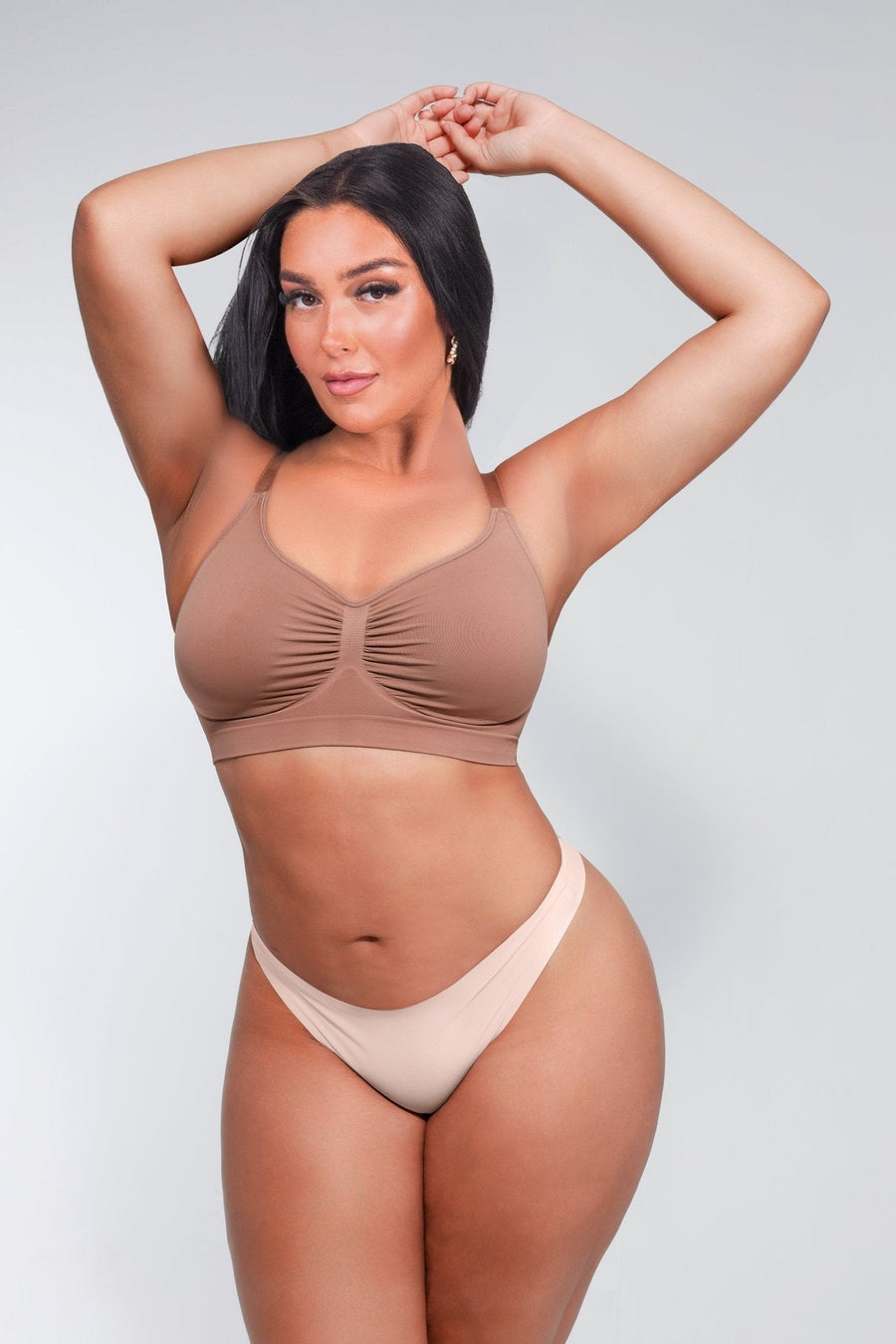 Ashley BH – Seamless Shaping Bra with Adjustable Straps