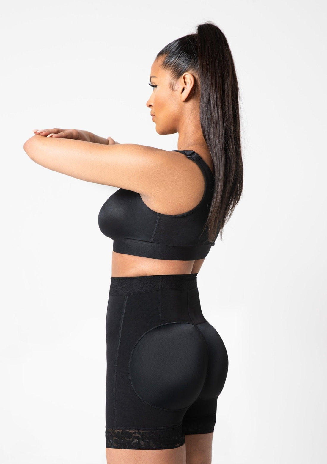 Rose - Butt Lifter with Front Zipper - Lace Edge - Smooth Belly