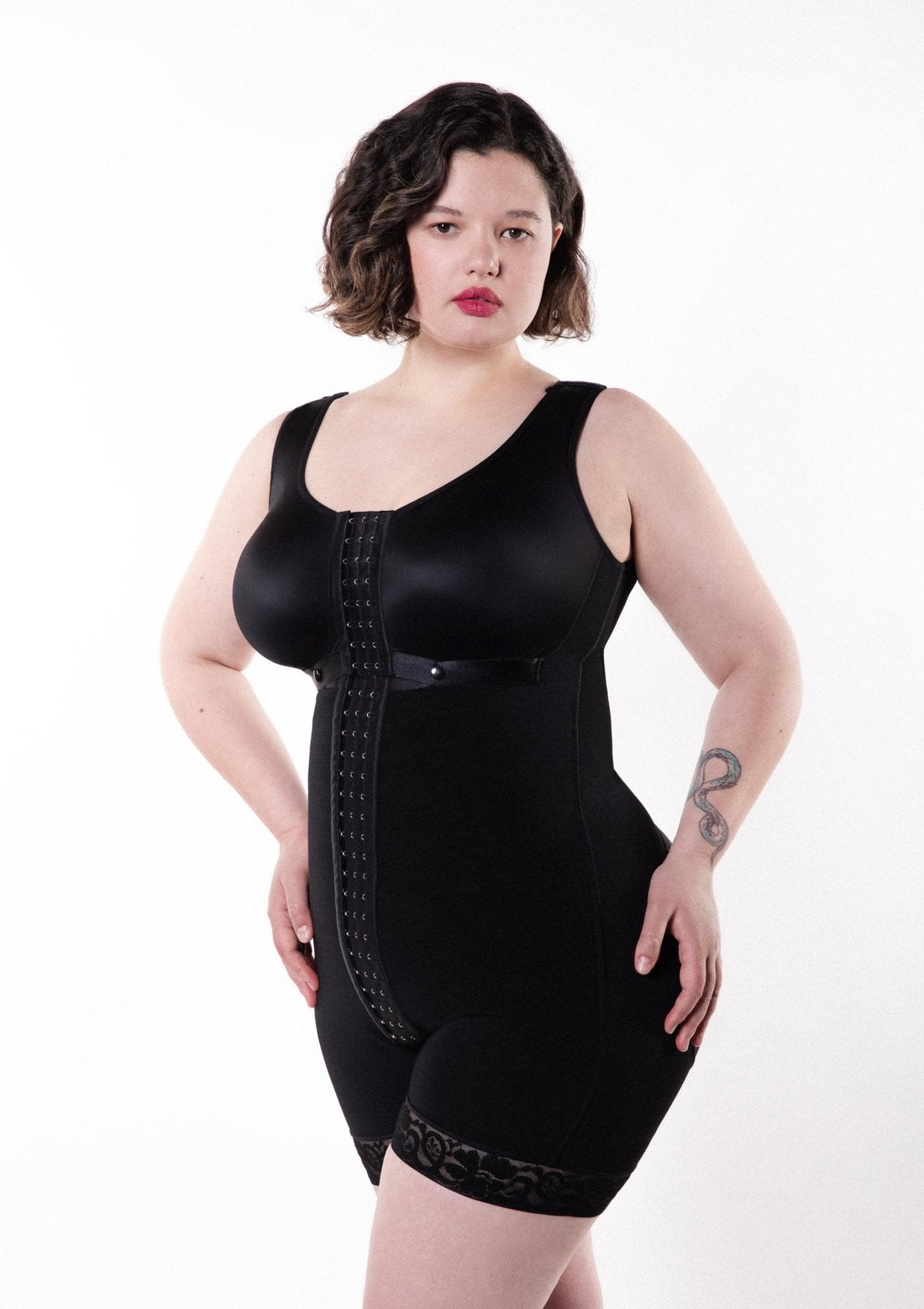 Tess - Long Body Shapewear with Hooks - Seamless